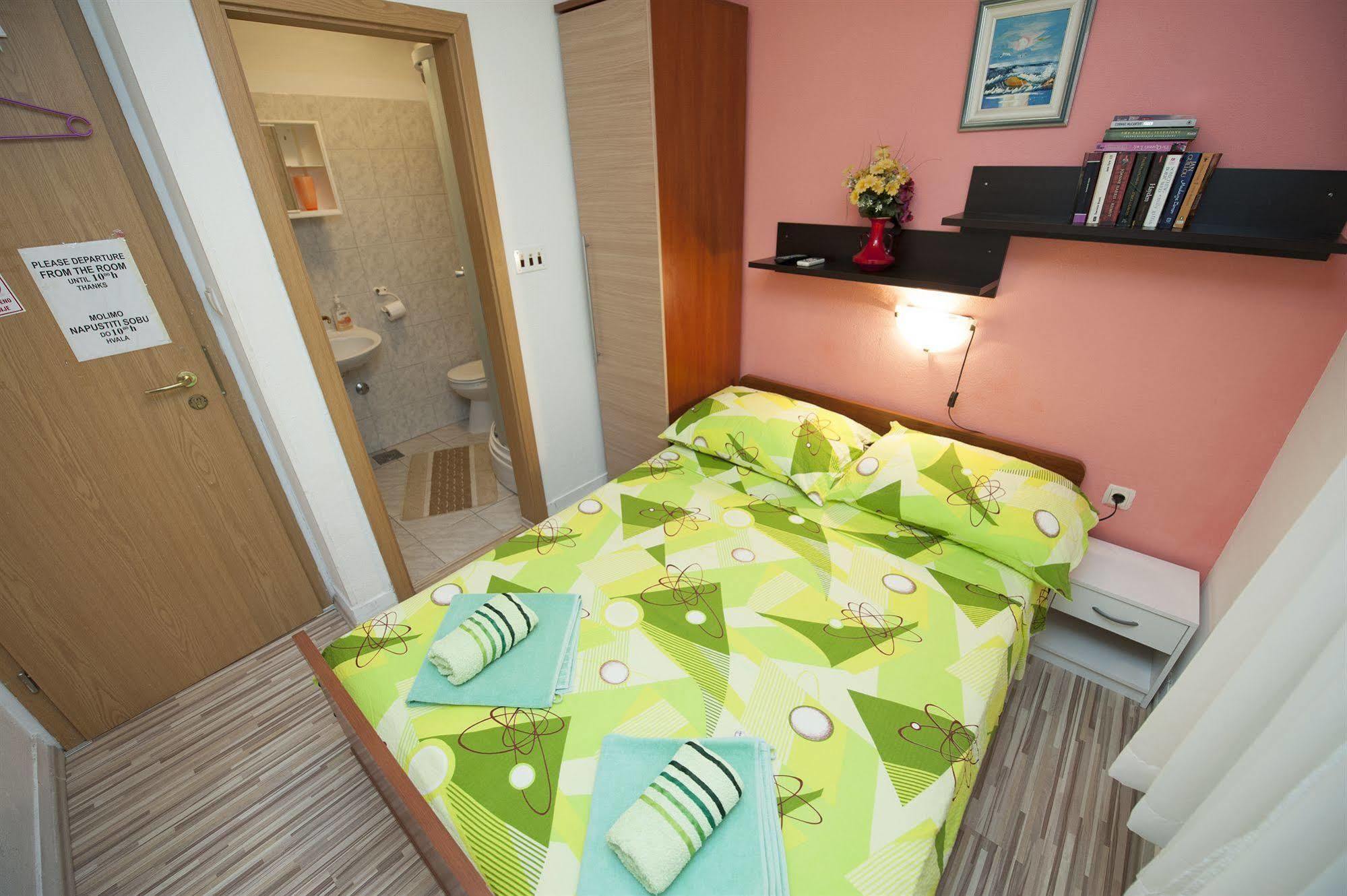 Hotel Damira